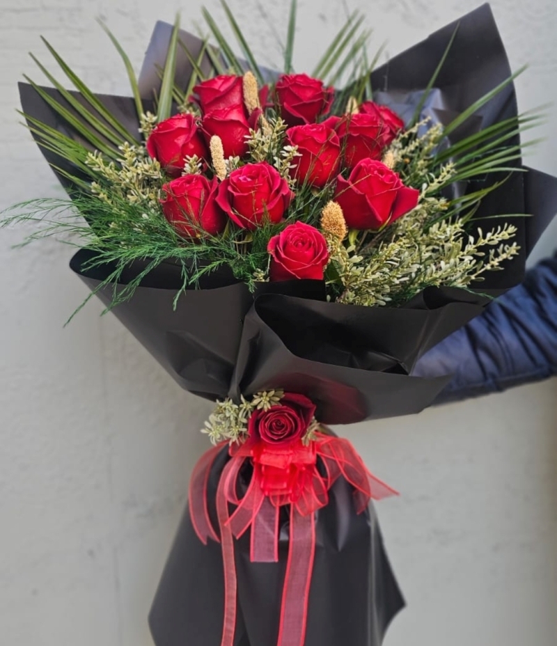 11 Adet KIRMIZI GÜL BUKET 